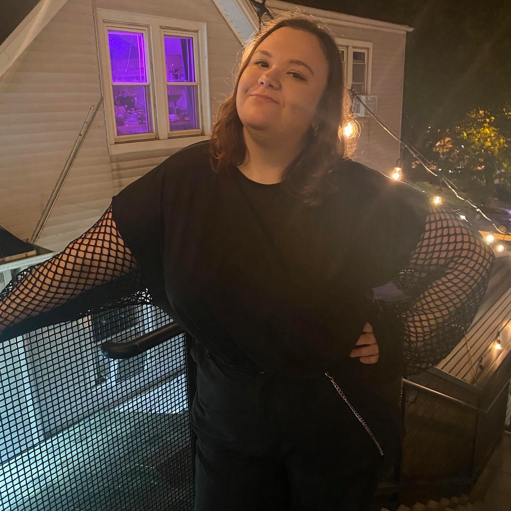 Meet your Posher, Danielle